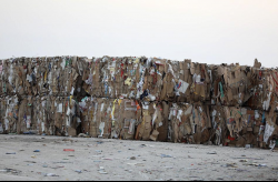 انتقال بیش از هفت و نیم میلیون کیلوگرم پسماند مخلوط به سایت بازیافت کیش در فصل بهار