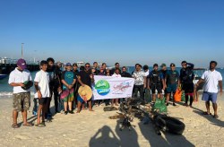 تبلور همدلی و همراهی دستداران محیط زیست در طرح پاکسازی سواحل کیش