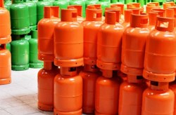 الزام نام نویسی مصرف کنندگان گاز مایع در سامانه فراوده های نفتی