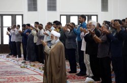 برگزاری نماز عید قربان در کیش
